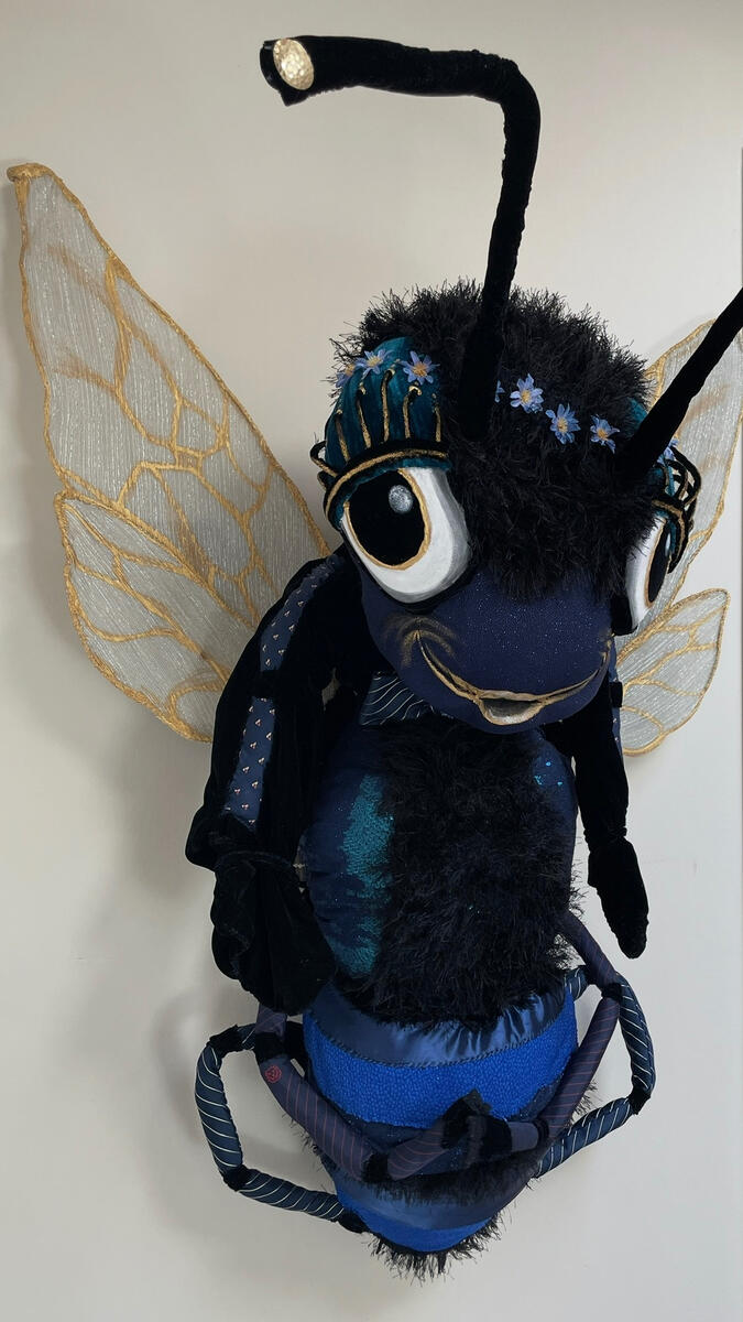Osmi The Blue Mason Bee Osmi The Blue Mason Bee